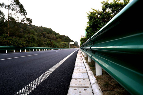潮州高速公路护栏的常用类型
